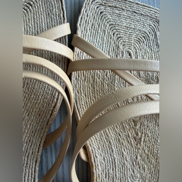 Zara Leather Women's Beige Strappy Sandals - Picture 4 of 10